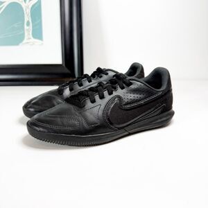 Nike • Tiempo Legend 9 Club IC Youth Soccer Shoes Black Size 2.5Y Indoor Court